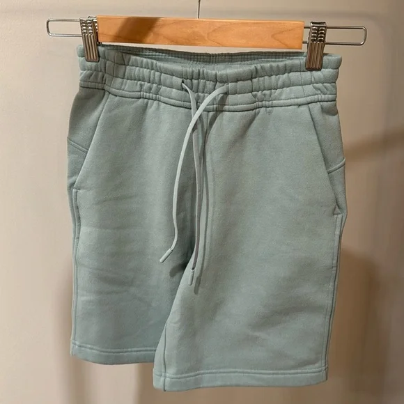 Lululemon Loungeful HR Short - Picture 3 of 4